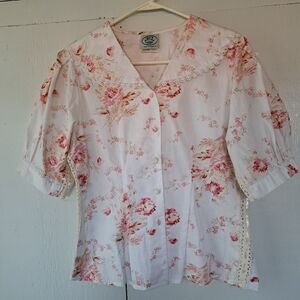 Vintage Laura Ashley Floral White and Pink Puffed Short Sleeve Top Cotto…
